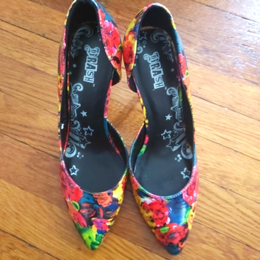 Brash Floral pattern heels size 7.5 shoe with 3" heel vibrant variety of colors